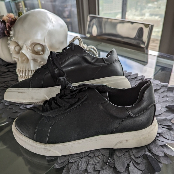 Madden Girl Flatform Black and White Sneakers size 10 - 5 FOR $50 - Picture 3 of 8